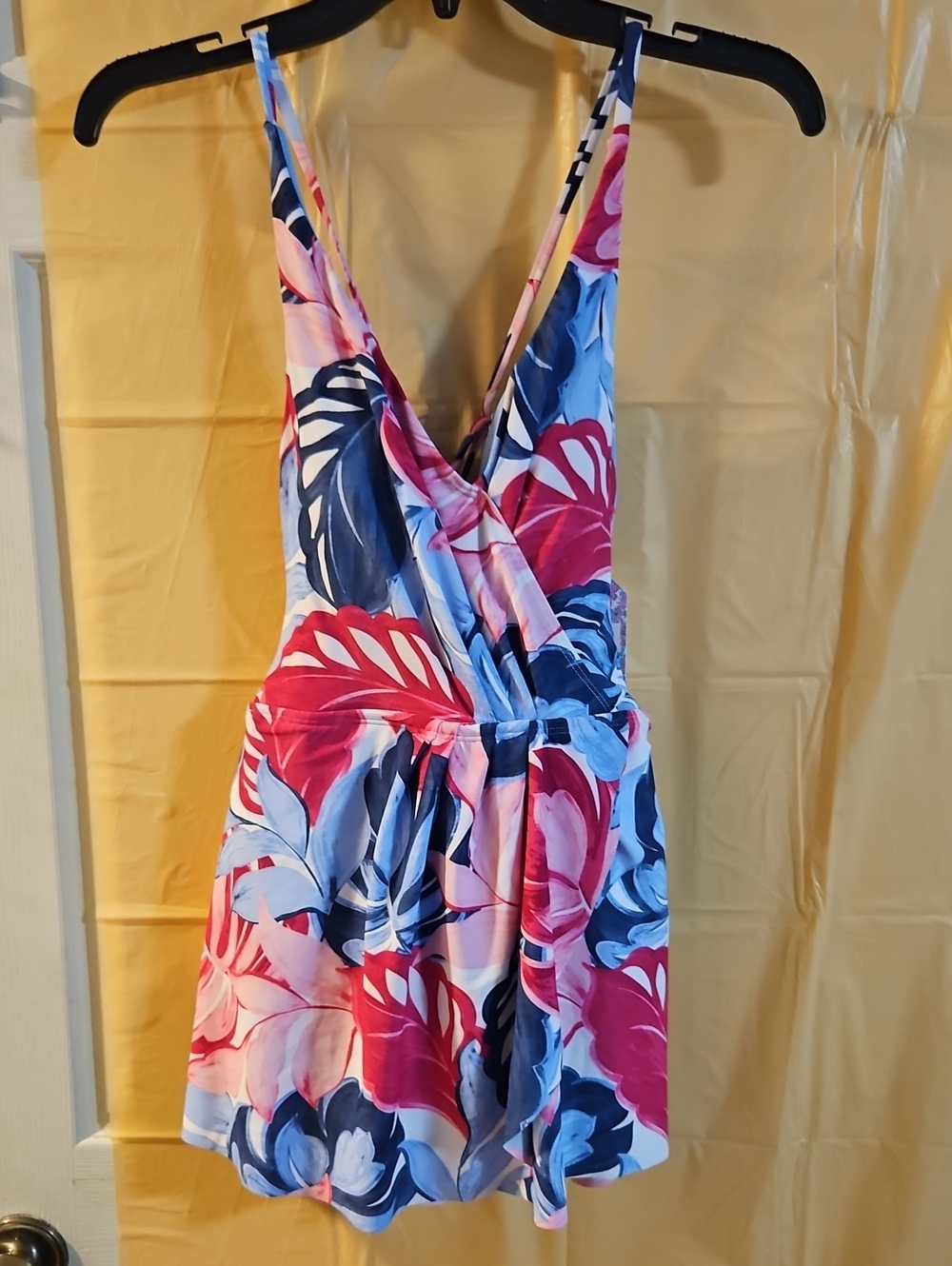 STELLA PARKER ONE PIECE SWIMDRESS: PINK SUMMER: NEW WITH TAGS: SIZE M